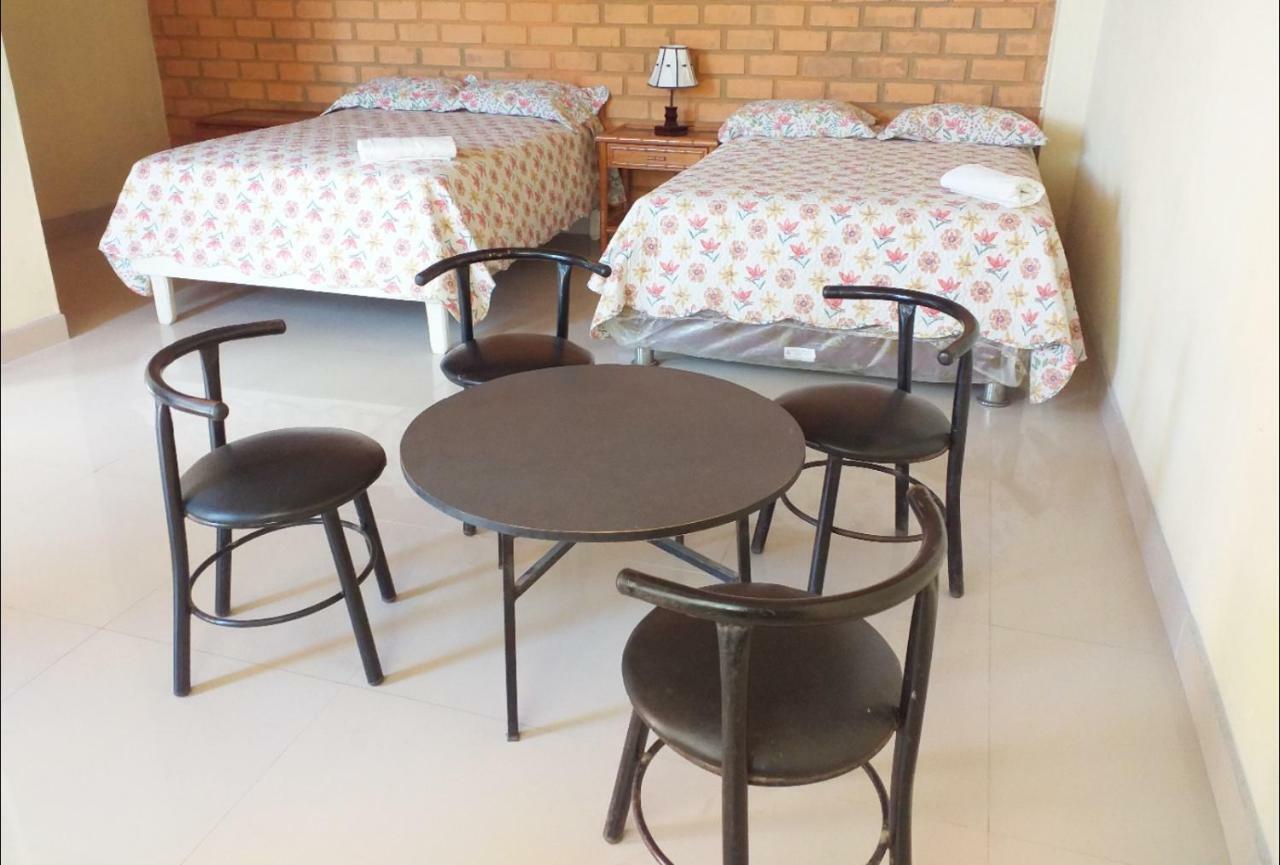 איקה Hospedaje La Huega מראה חיצוני תמונה